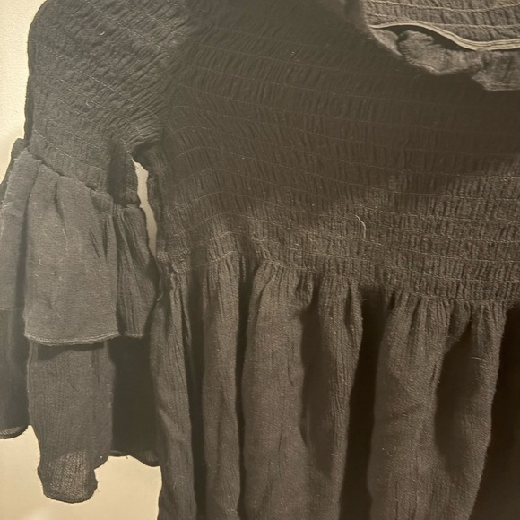 Chic Black Ruffled Women's Blouse - Picture 4 of 6